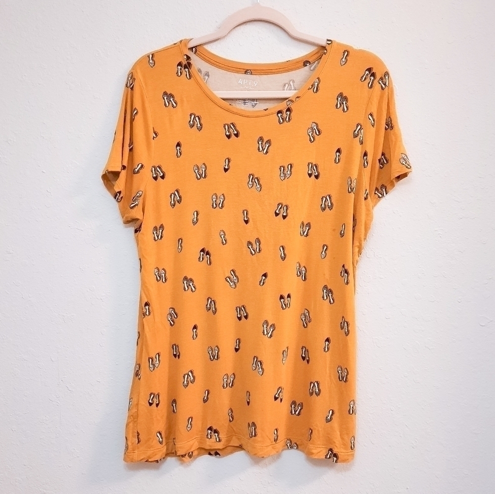 Apt. 9 Pointy Toe Shoes Tee L